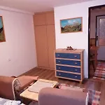 Privat Zvoncek * Tierchowa